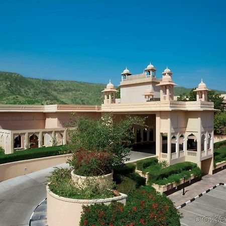 Trident Jaipur Hotel Exterior foto The Oberoi Udaivilas Palace