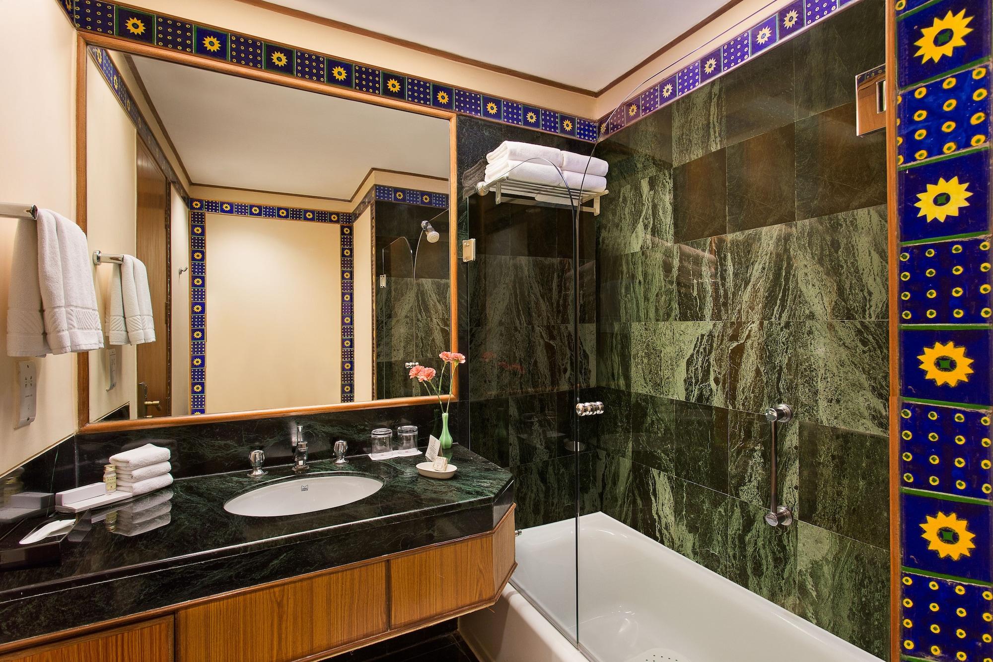 Trident Jaipur Hotel Exterior foto Bathroom